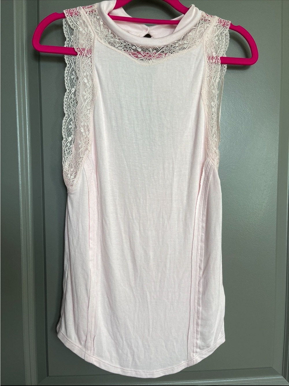 Free People Pale Pink Lace-Trim Tank Lace trim size L nwt